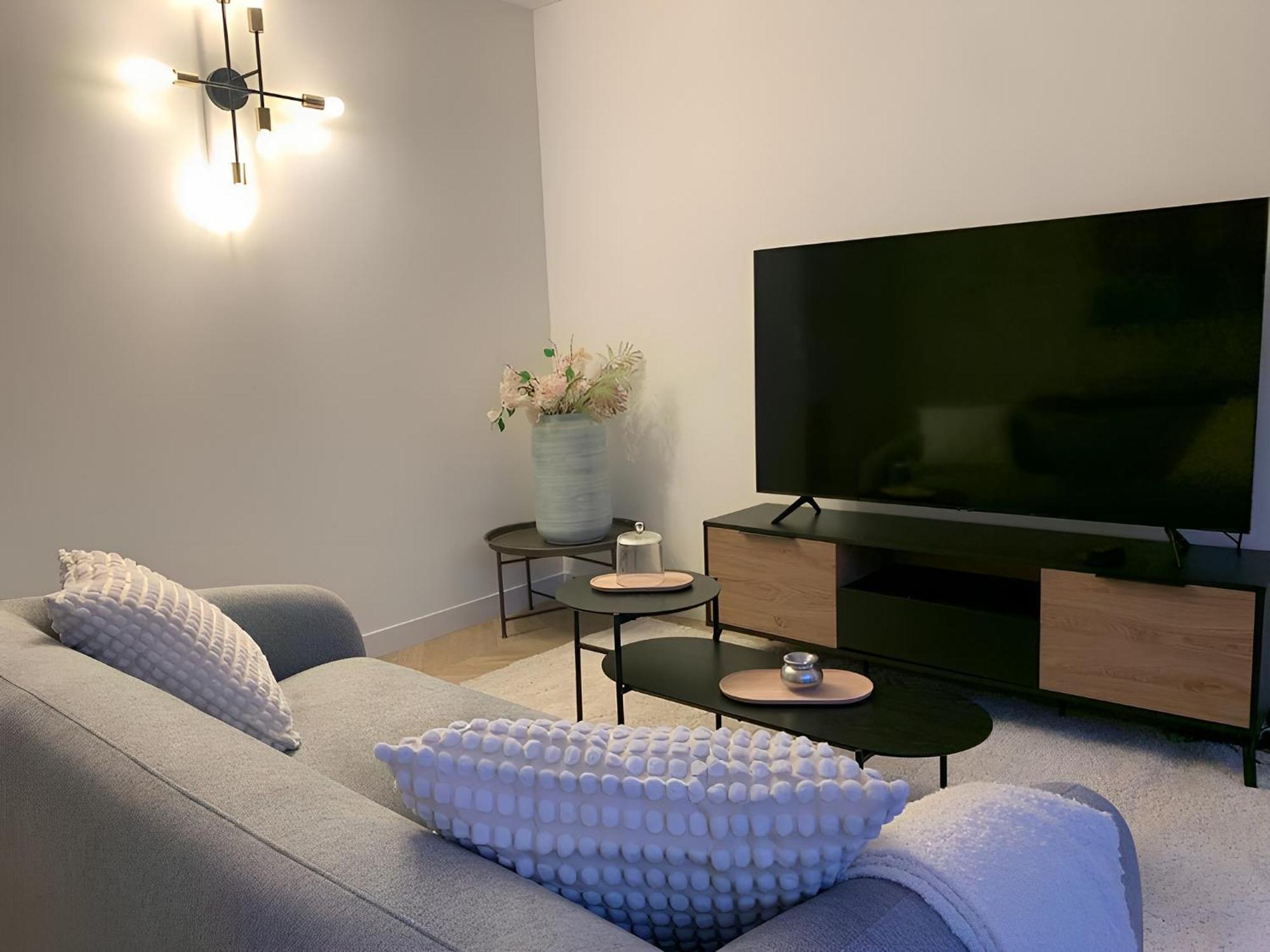 Magnifique Appartement, 3 Min De Paris Levallois-Perret Exterior foto